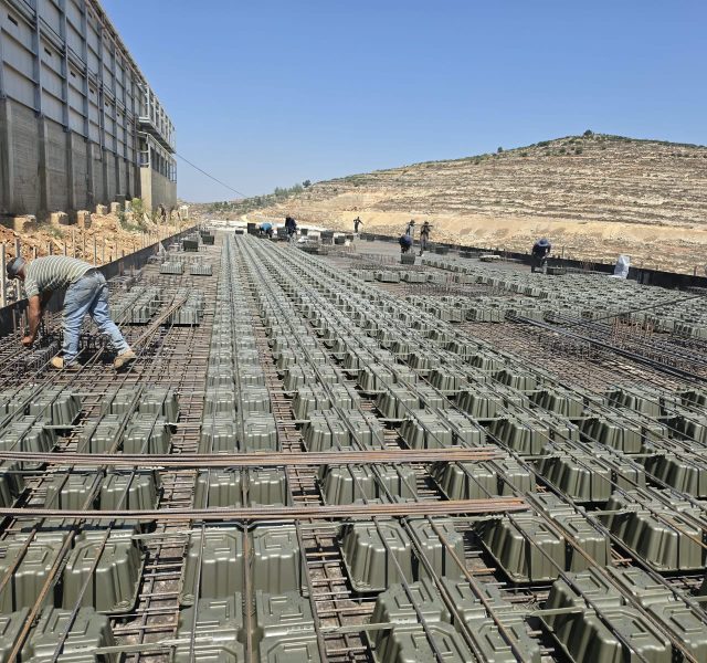 MaxSpan voided slab system installation